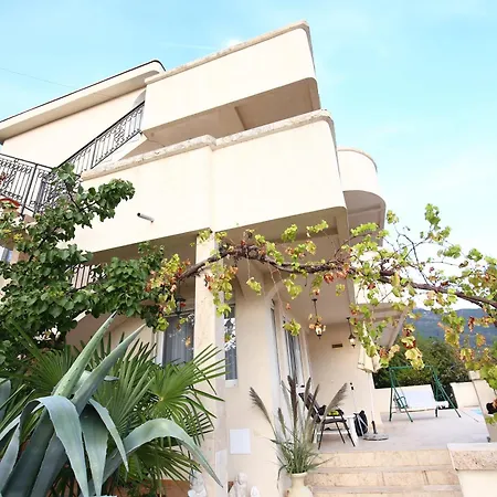 Lemon Villa Bar Exterior photo